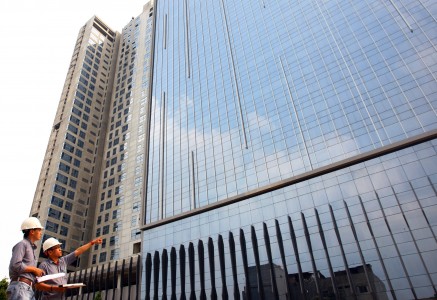 Kepemilikan Properti Dan Konglomerat Asing