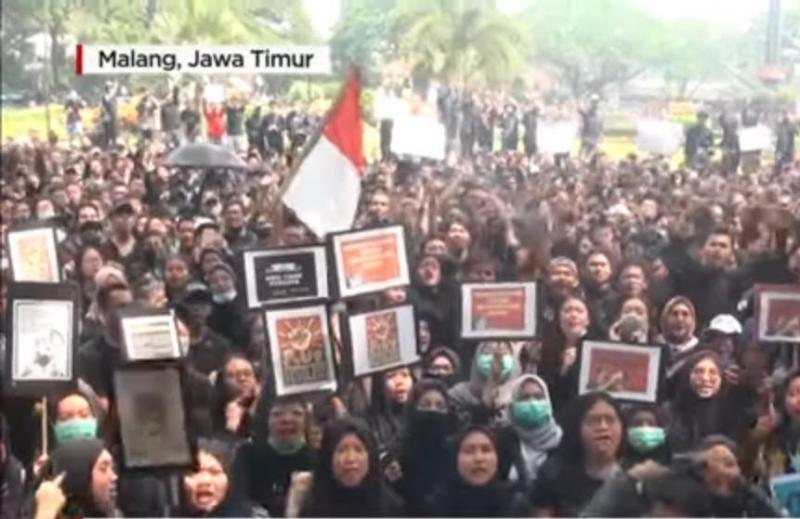 Aksi demo mahasiswa tolak revisi UU KPK di Malang Jawa Timur (youtube.com)