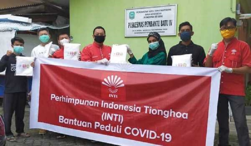 Perhimpunan Indonesia Tionghoa (INTI) mendukung pemerintah dan masyarakat, dengan menyalurkan bantuan dalam upaya melawan dampak Covid-19. (beritasatu.com)