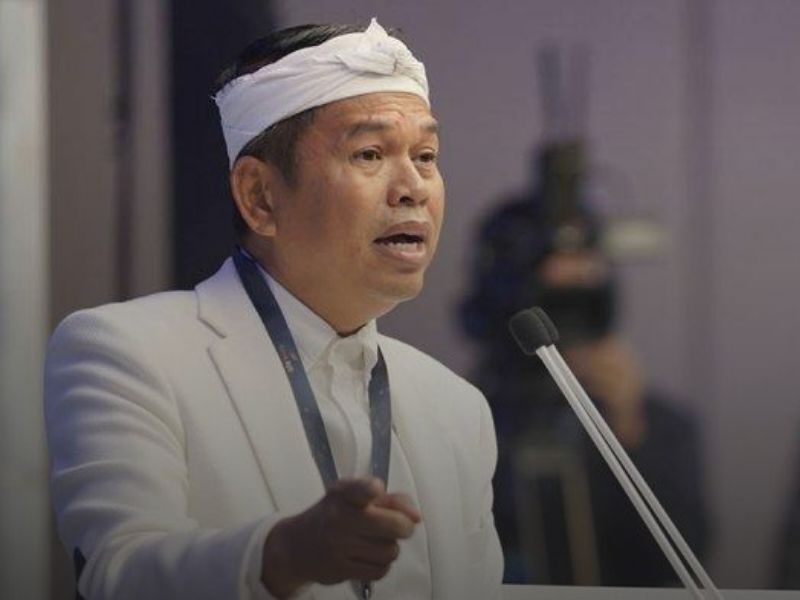 Gubernur Jawa Barat Deddy Mulyadi.
