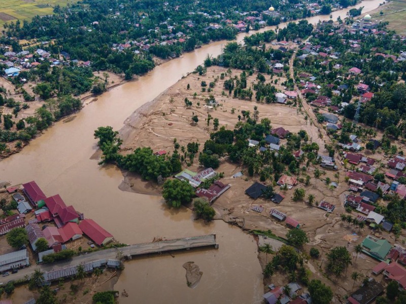 Dampak banjir besar di wilayah Sumatera Utara.