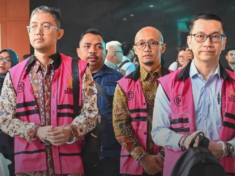 Tersangka kasus BBM.