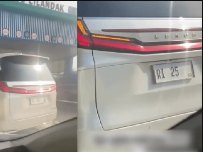 Mobil plat pejabat terobos antrian tol.