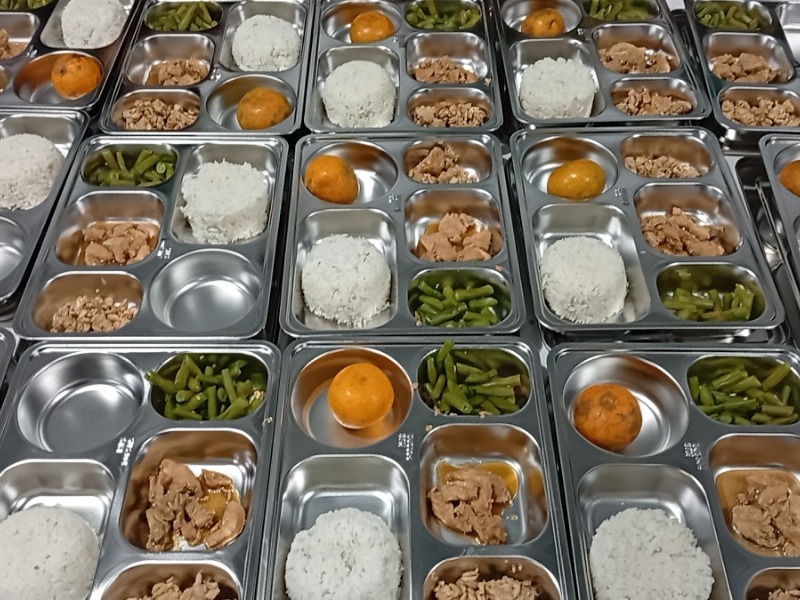 Ilustrasi makan bergizi gratis.