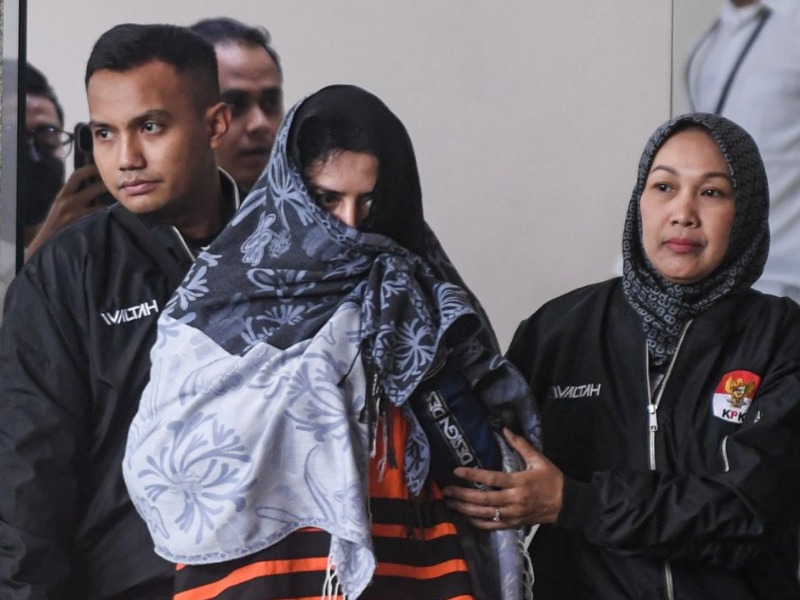 Bupati Pekalongan Fadia Arafiq kena Operasi Tangkap Tangan KPK.