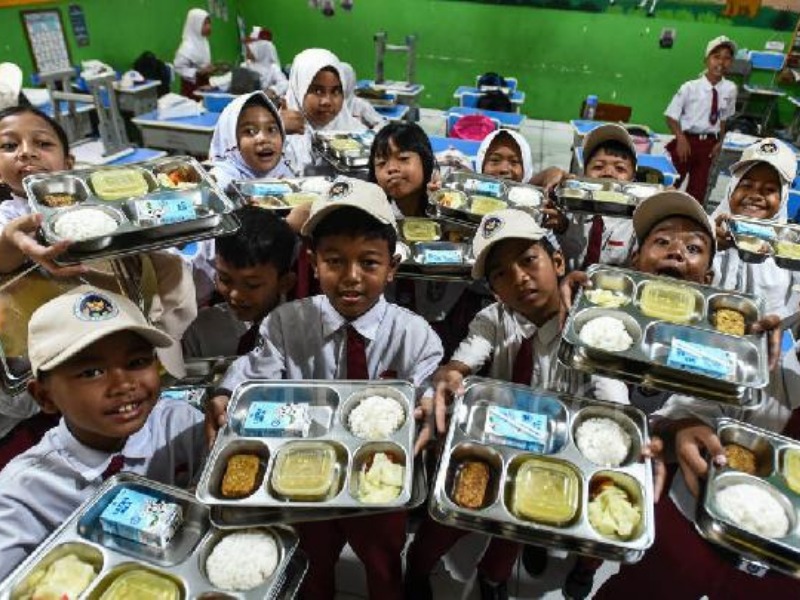 Ilustrasi makan bergizi gratis program andalan Presiden Prabowo Subianto.
