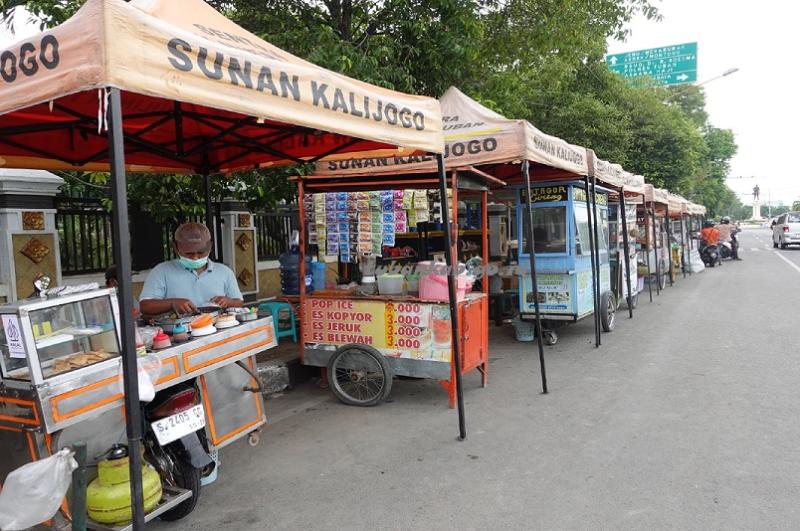 Ilustrasi lapak UMKM.