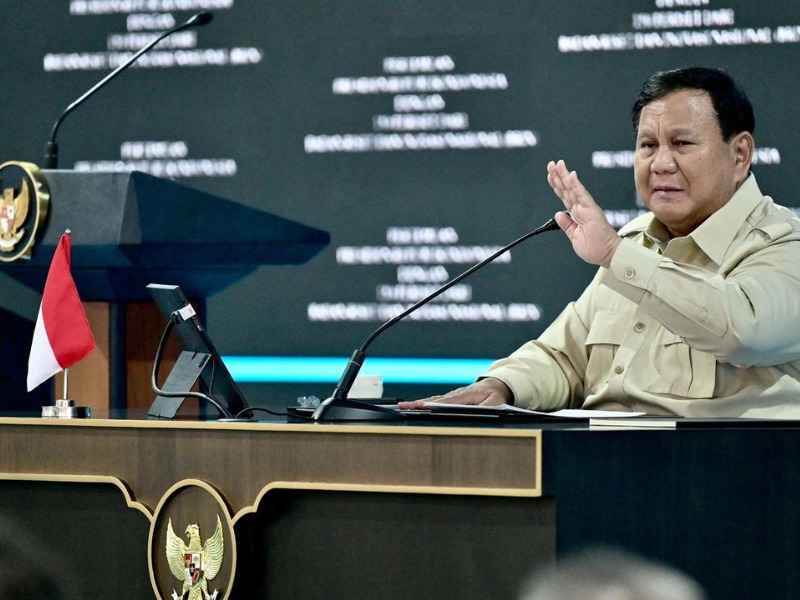 Sebuah unggahan soal pidato Prabowo berujung penangkapan dua warga oleh Polda Jabar. Amnesty dan Kompolnas angkat suara ini kriminalisasi atau penegakan hukum yang sah?