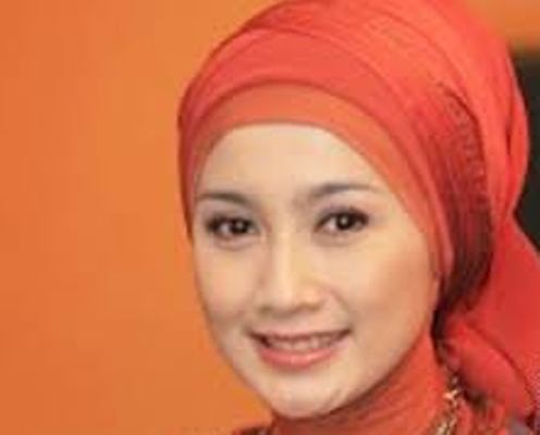 Desy Ratnasari Sebelum Hijab - Demi Pradi Afifah Teh Desy Ratnasari