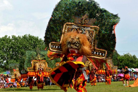  FOTO  Parade Reog  Ponorogo 